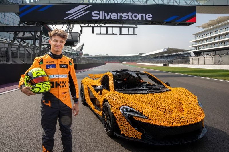 Из 342 817 деталей LEGO построили полноразмерный McLaren P1 — он может разгоняться до 64 км/ч