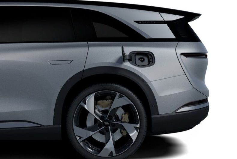Lucid представила внедорожник Gravity с зарядкой Tesla и показала электромобиль дешевле $50 000