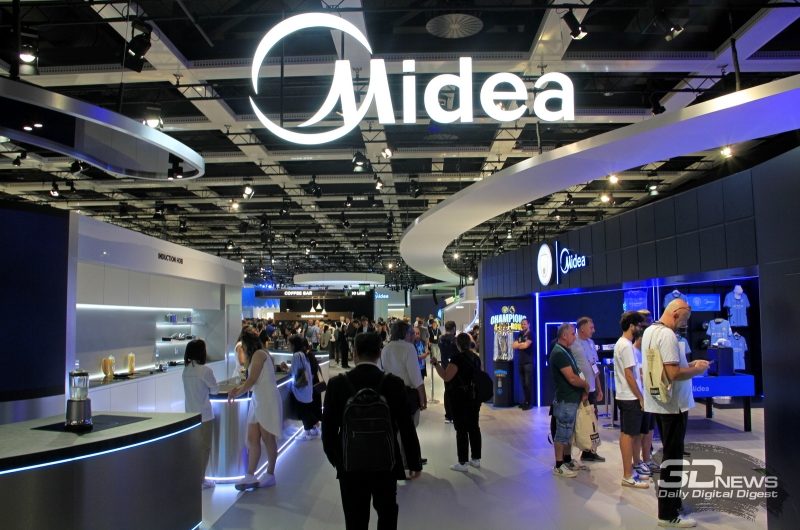 Репортаж со стенда Midea на IFA 2024: роботы-пылесосы и беспроводная кухонная техника