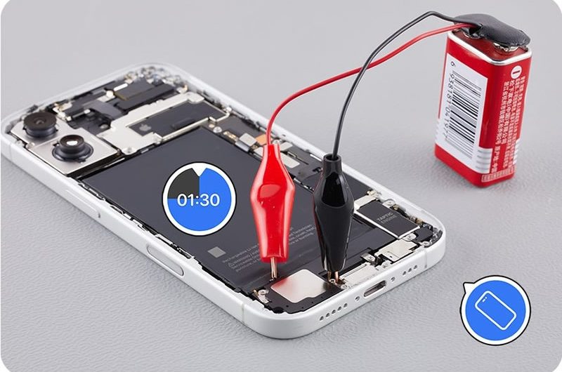 Заменить батарею iPhone 16 поможет обычная 9-вольтовая батарейка, выяснили эксперты